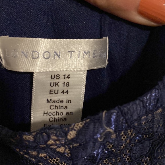 Navy blue full length formal - Picture 6 of 7